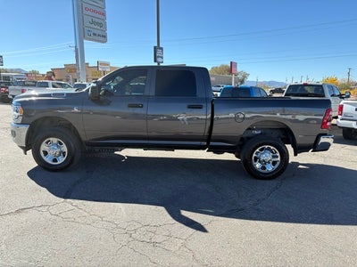 2024 RAM 2500 Tradesman Crew Cab 4x4 6'4' Box