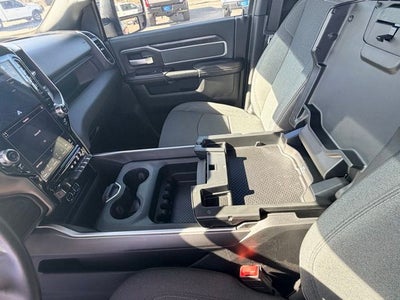 2023 RAM 2500 Big Horn Crew Cab 4x4 6'4' Box