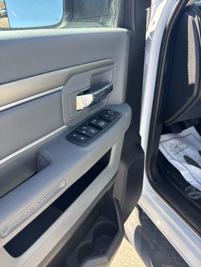 2018 RAM 2500 Big Horn Crew Cab 4x4 6'4' Box