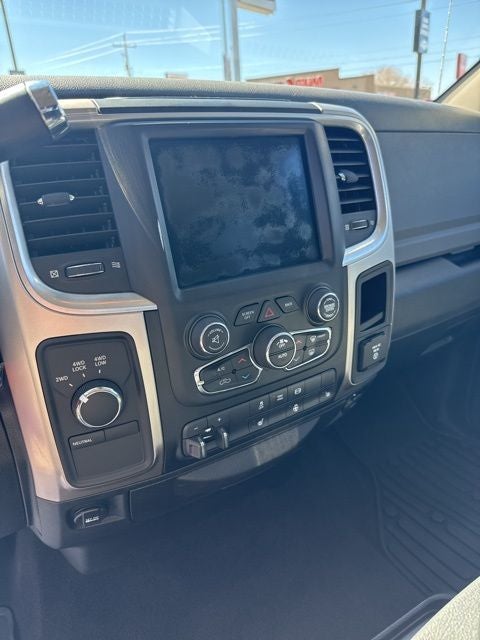 2018 RAM 2500 Big Horn Crew Cab 4x4 6'4' Box