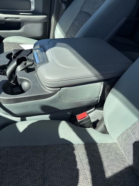 2018 RAM 2500 Big Horn Crew Cab 4x4 6'4' Box