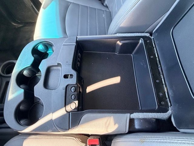 2018 RAM 2500 Tradesman Crew Cab 4x4 8' Box