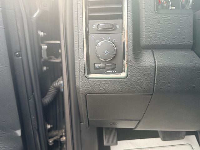 2018 RAM 2500 Big Horn Mega Cab 4x4 6'4' Box