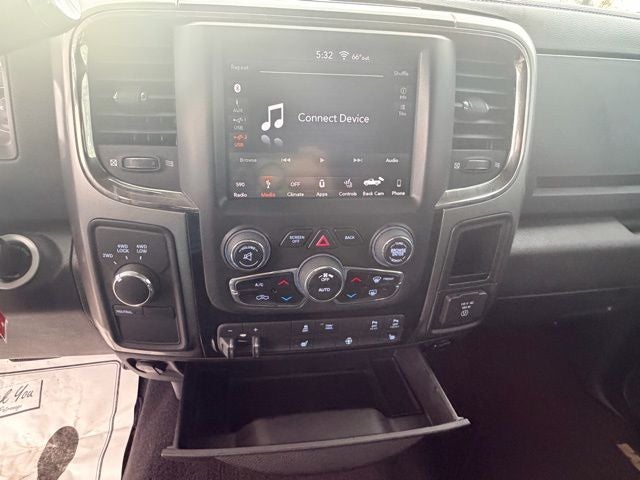 2018 RAM 2500 Big Horn Mega Cab 4x4 6'4' Box