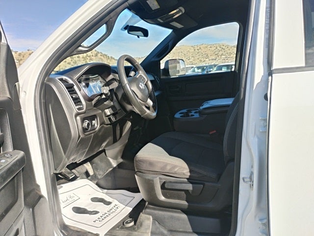 2022 RAM 3500 Chassis Tradesman/SLT/Laramie/Limited