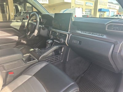 2025 Toyota Tacoma Hybrid TRD Off Road