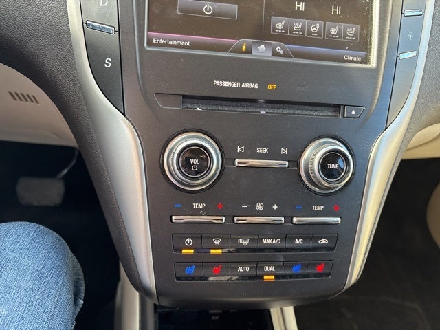 2015 Lincoln MKC Base