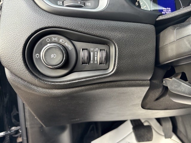 2019 Jeep Renegade Latitude FWD